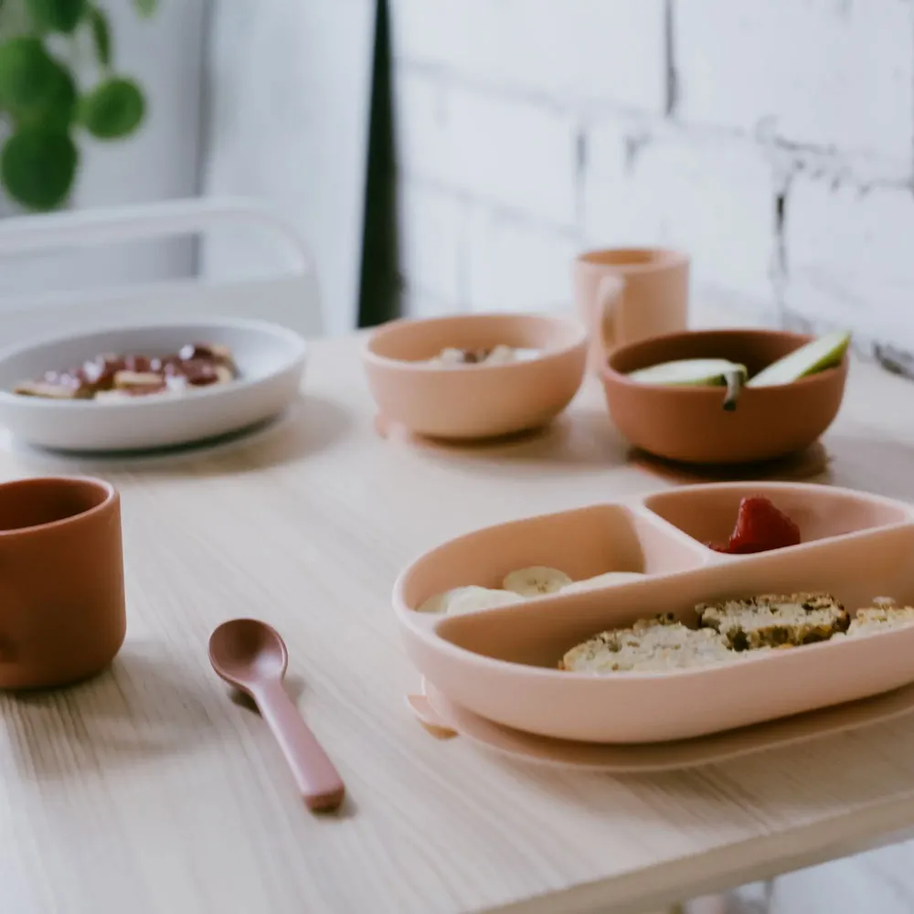 Repas pour enfant - Assiette compartimentée en silicone - Blush - EKOBO