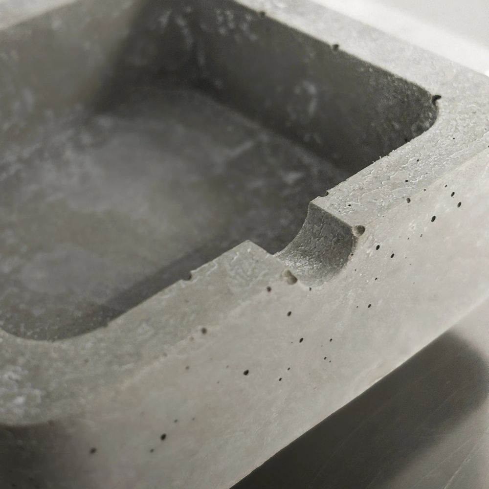 Trays - Floating Ashtray [NO SMOKE] - CASE STUDIOS