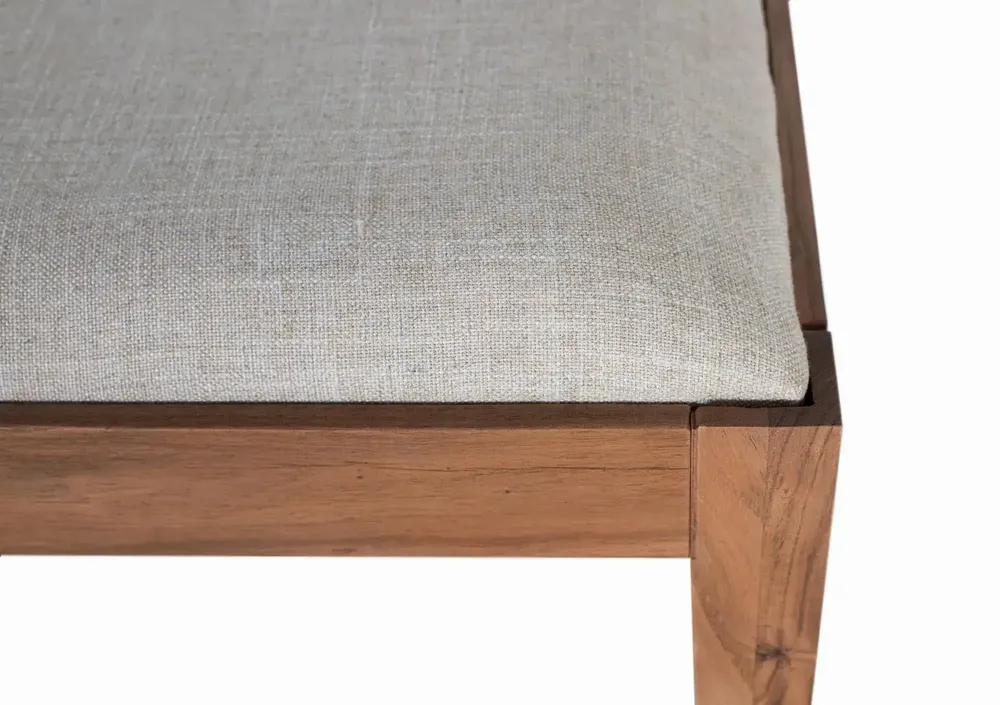 Bancs - Banc en bois d'acacia massif recouvert de tissu - GINER Y COLOMER