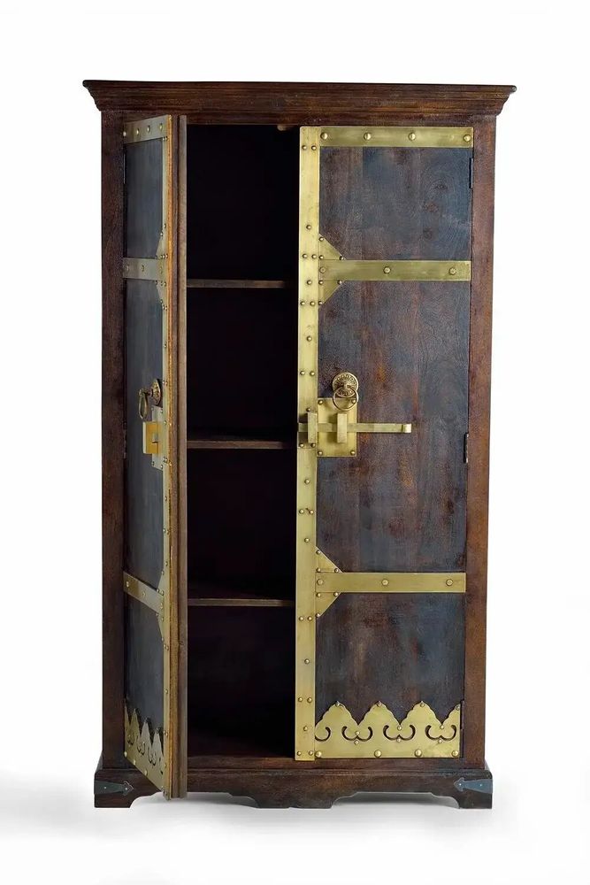 Armoires - Armoire en bois et détails en bronze noyer foncé - GINER Y COLOMER