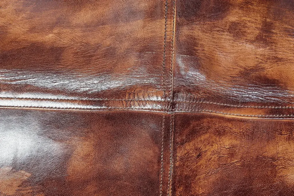 Chairs - Aged leather and iron chair - GINER Y COLOMER