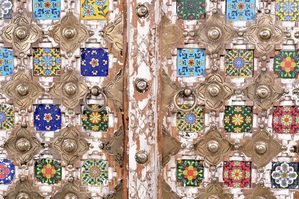 Wardrobe - Mango wood cabinet with ceramic and bronze details - GINER Y COLOMER