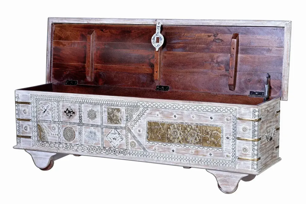 Boîtes de rangement - Coffre ancien en bois de manguier blanc - GINER Y COLOMER