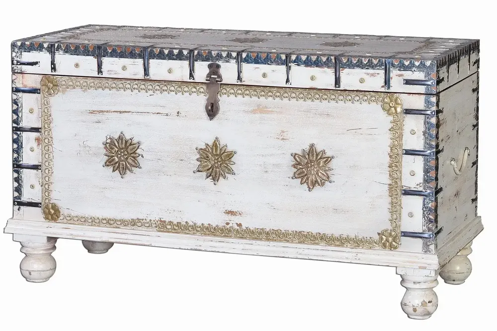 Boîtes de rangement - Coffre ancien en bois de manguier blanc cassé - GINER Y COLOMER
