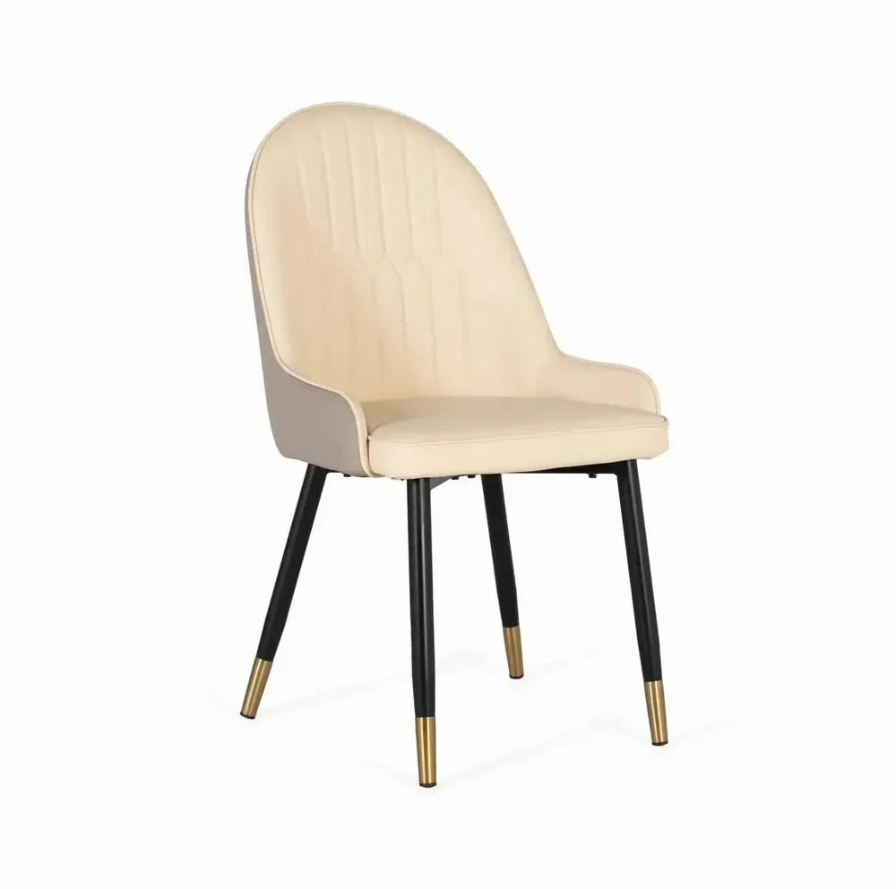 Chaises - Ensemble de 4 chaises recouvertes et pieds en acier - GINER Y COLOMER