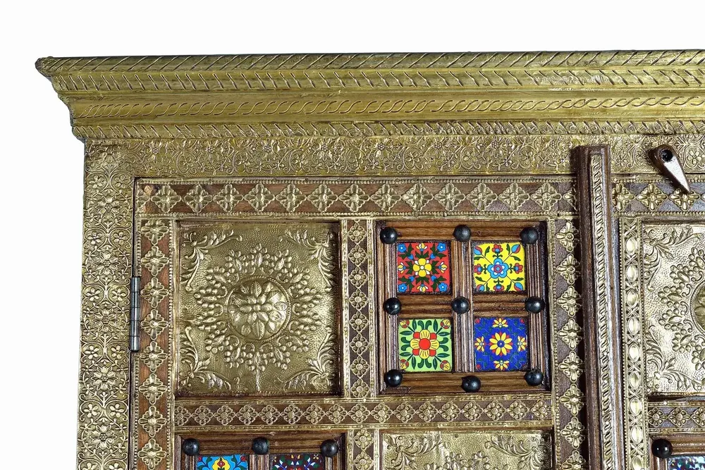 Wardrobe - Wardrobe in mango wood, brass and maiolica - GINER Y COLOMER