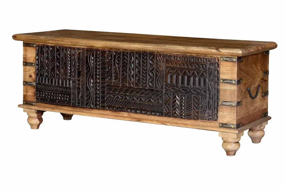 Storage boxes - Mango wood chest and dark details - GINER Y COLOMER