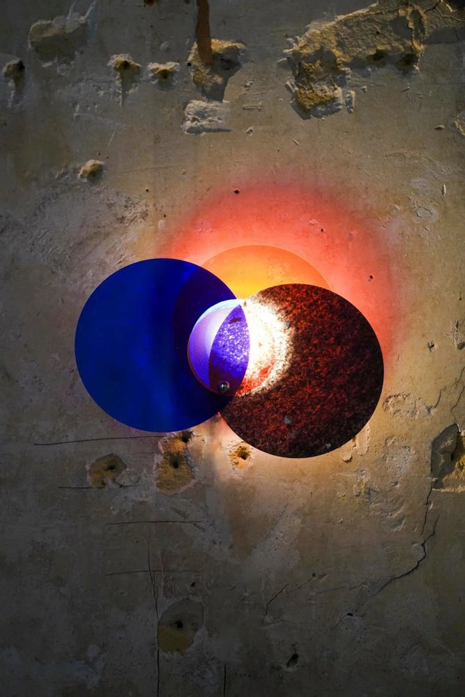 Objets design - Lampe Halo - Applique colorée Made in France en plastique recyclé - RAYON VERT STUDIO