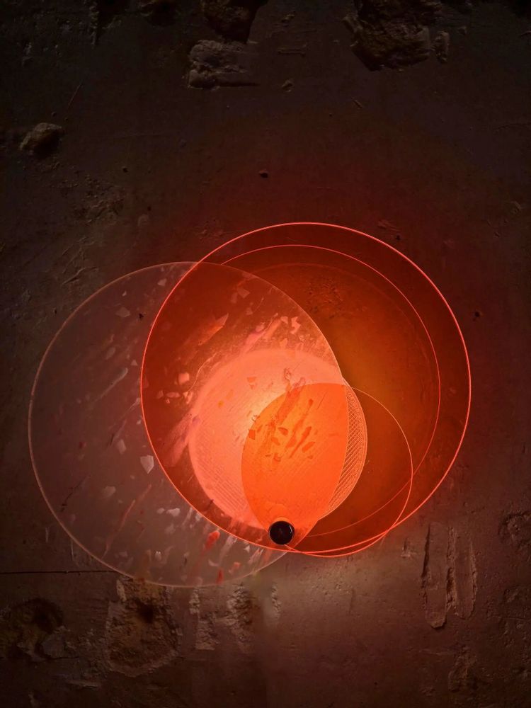 Objets design - Lampe Halo - Applique colorée Made in France en plastique recyclé - RAYON VERT STUDIO