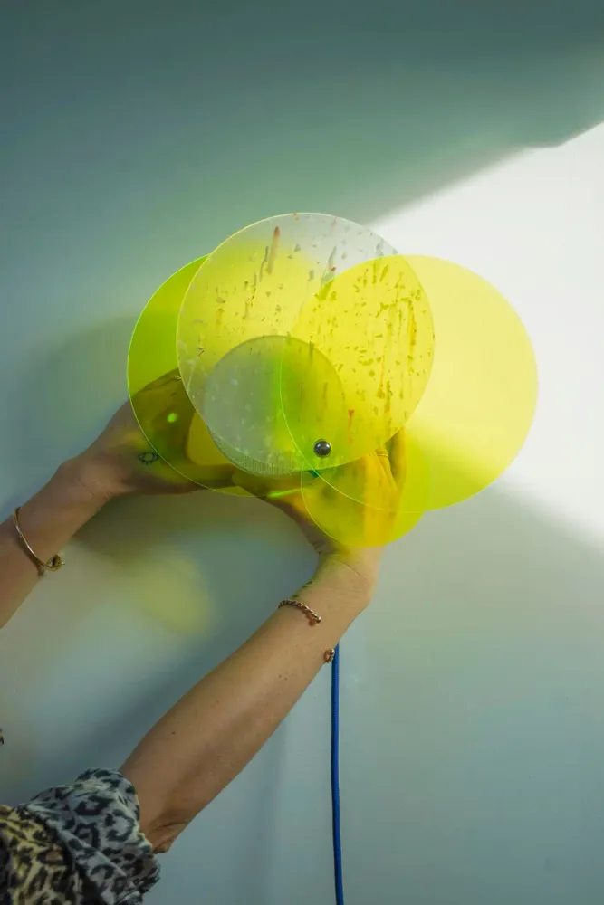 Design objects - Halo lamp - 2-in-1 colored lamp Made in France in recycled plastic - RAYON VERT STUDIO