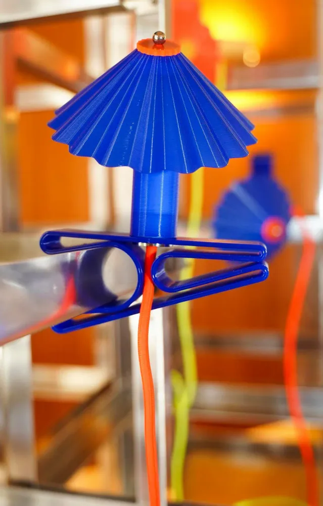 Design objects - Parasol lamp - Clip lamp Made in France in bio-sourced plastic - RAYON VERT STUDIO