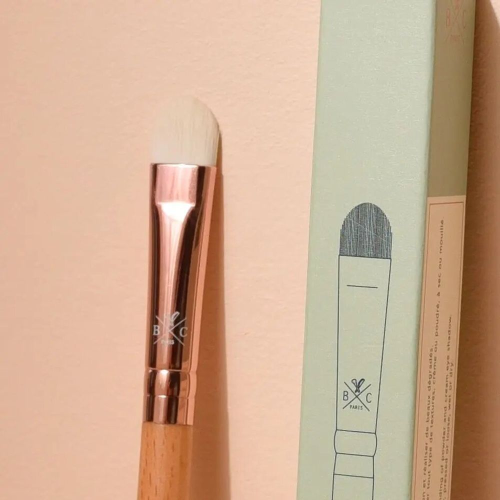 Beauty products - Precise contour shader brush - BACHCA