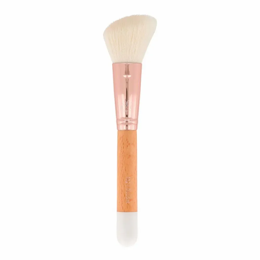 Beauty products - Angled blush brush - BACHCA