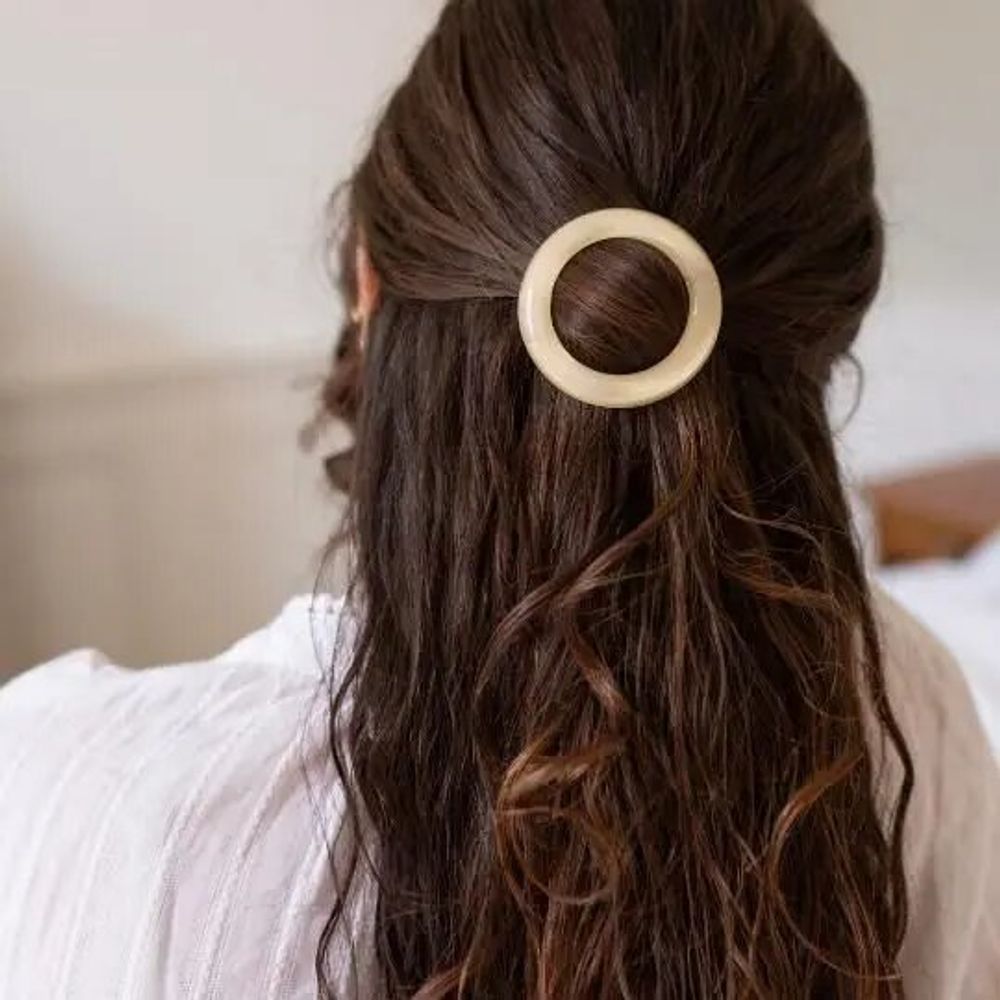 Hair accessories - Ivory round hair clip - BACHCA