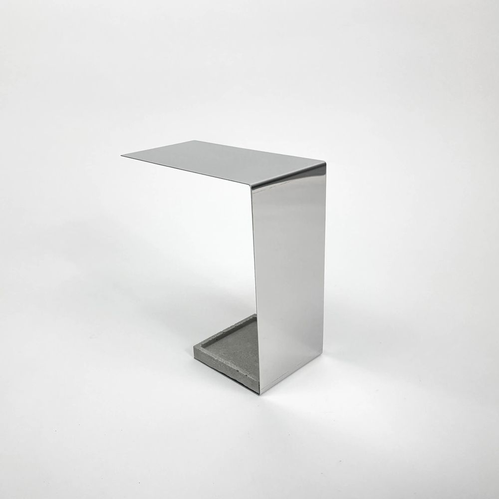 Table lamps - Minimalistic Table Lamp [LINEE] - CASE STUDIOS