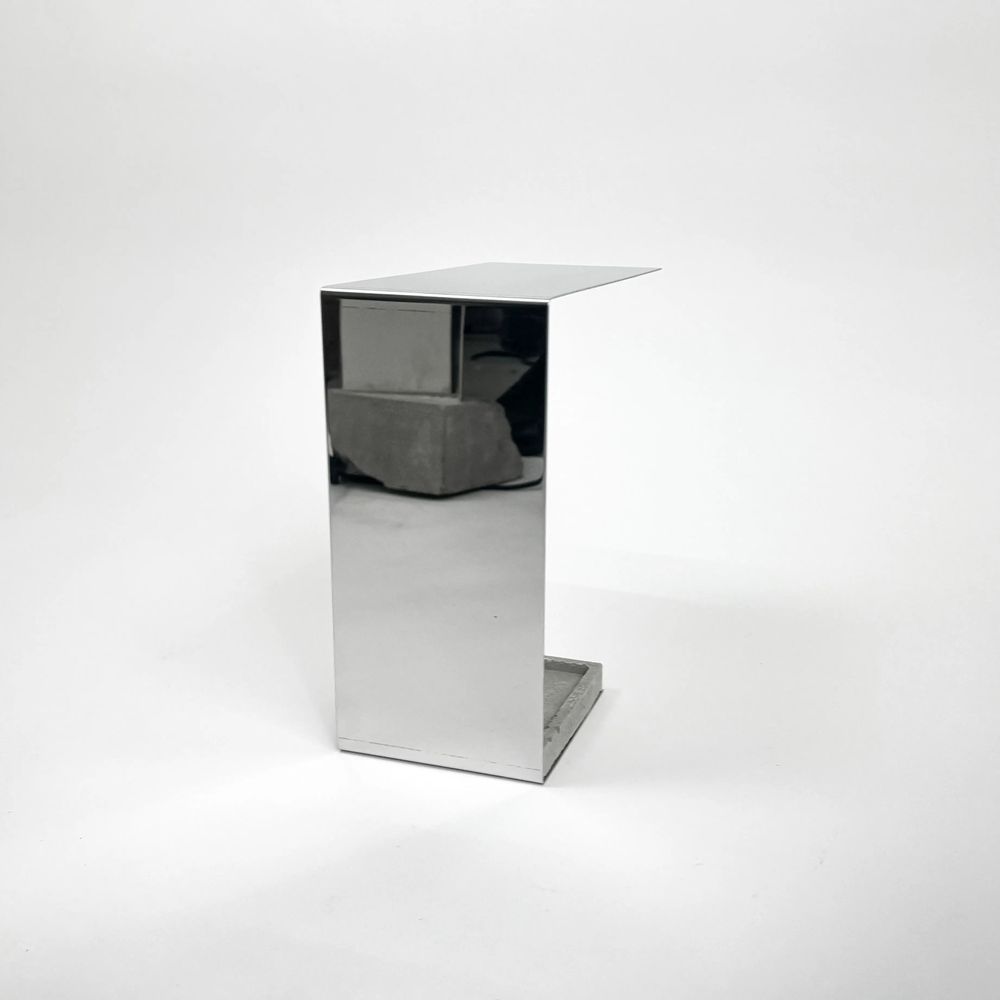Table lamps - Minimalistic Table Lamp [LINEE] - CASE STUDIOS