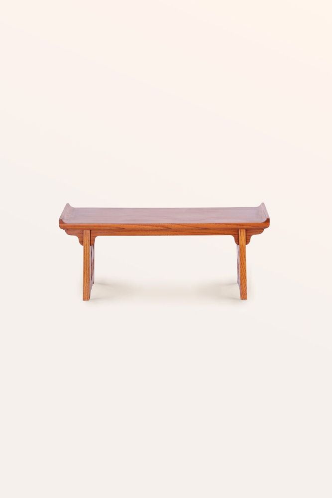 Autres tables - Mini-table faite à la main avec extrémités tournées vers le haut - THE ZHAI