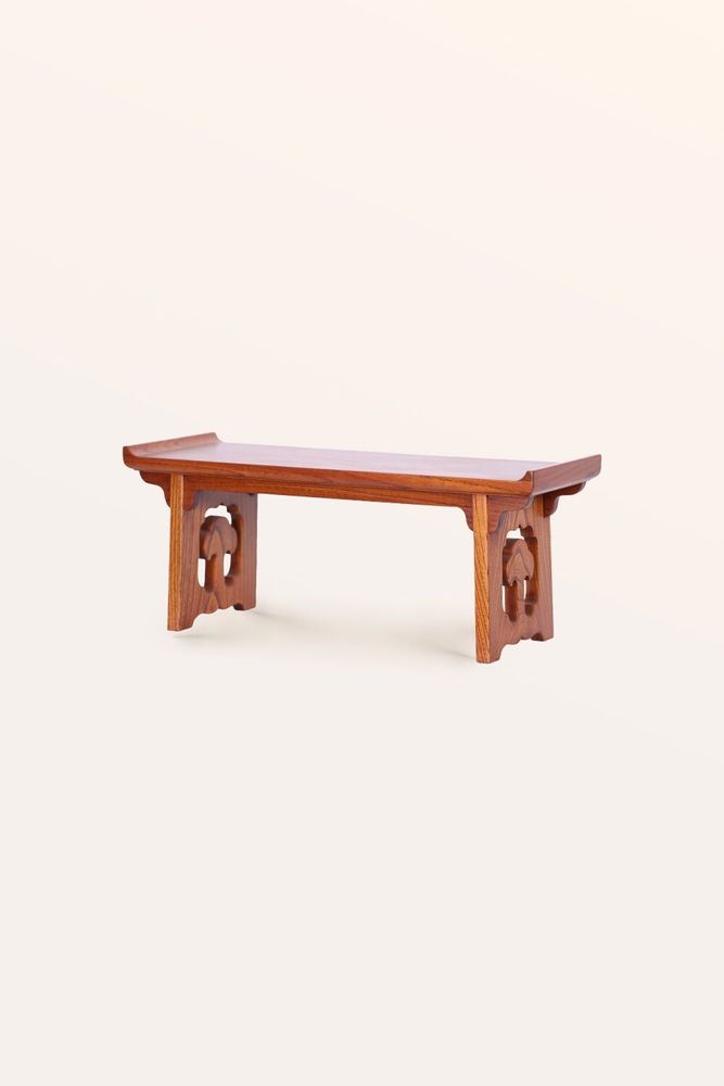 Autres tables - Mini-table faite à la main avec extrémités tournées vers le haut - THE ZHAI