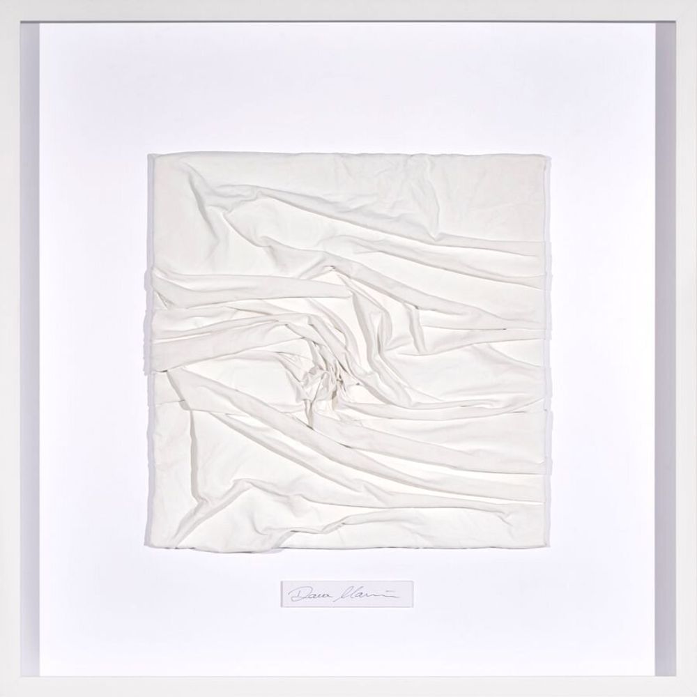 Services - 'Tersura White 01' - Œuvre Originale - 70x70 cm - PERSPECTIVA 10