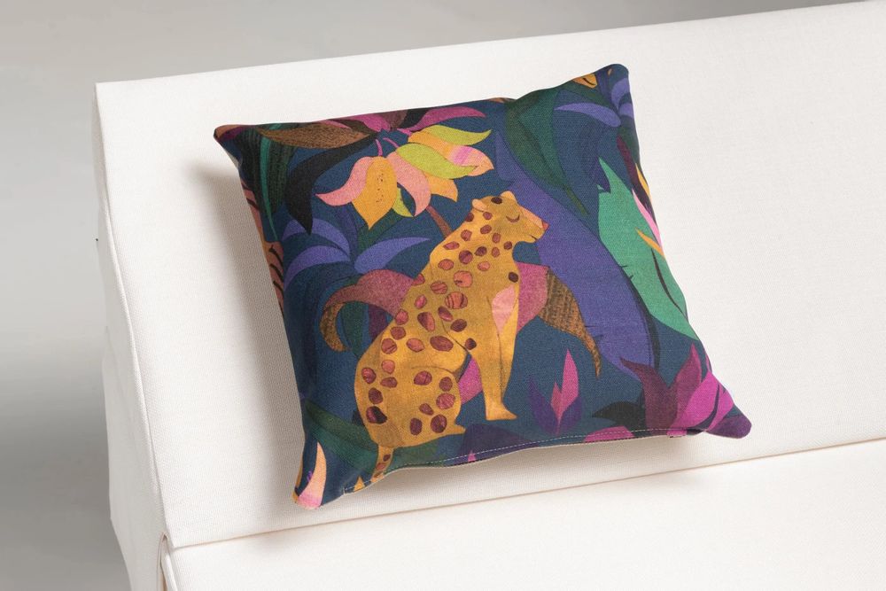 Outdoor decorative accessories - Cozip outdoor cushion JUNGLE | Designer fabric - COZIP