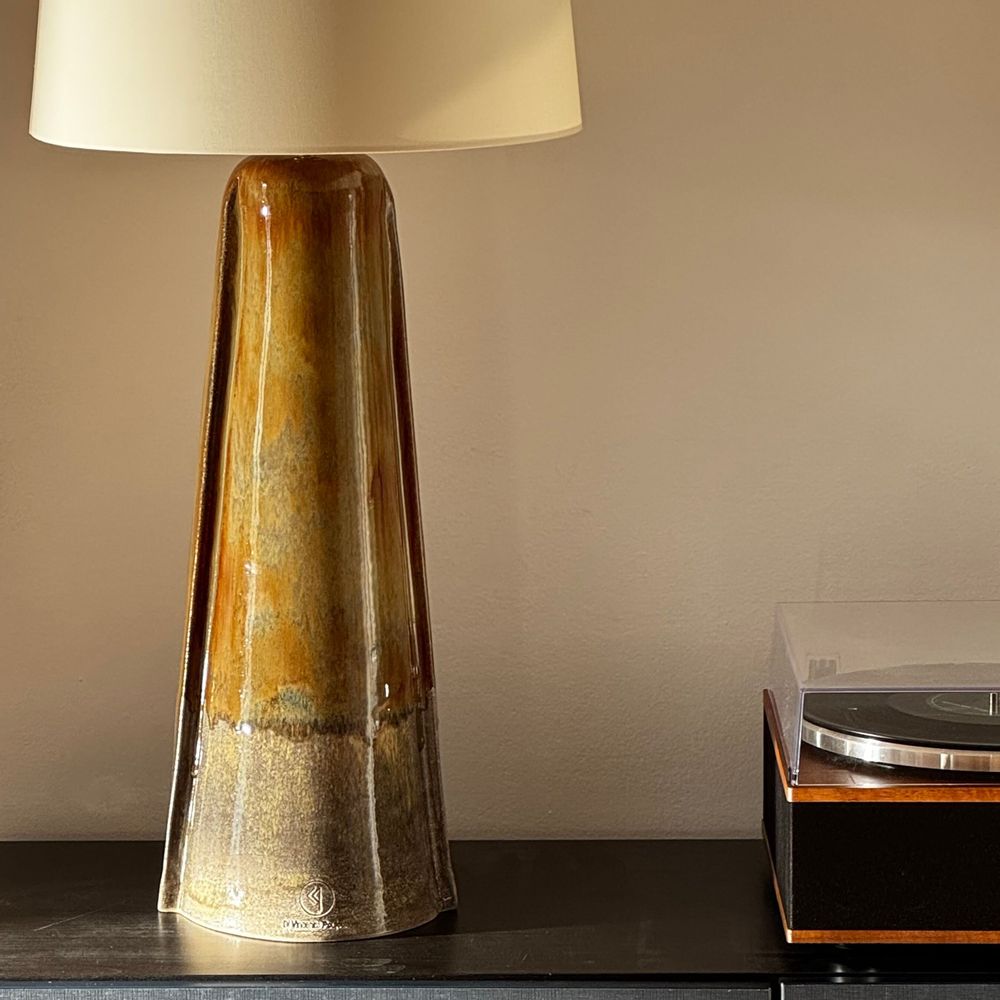 Ceramic - Conical sculpted table lamp - FUOCO collection - DI VINCENZO POUJOULA