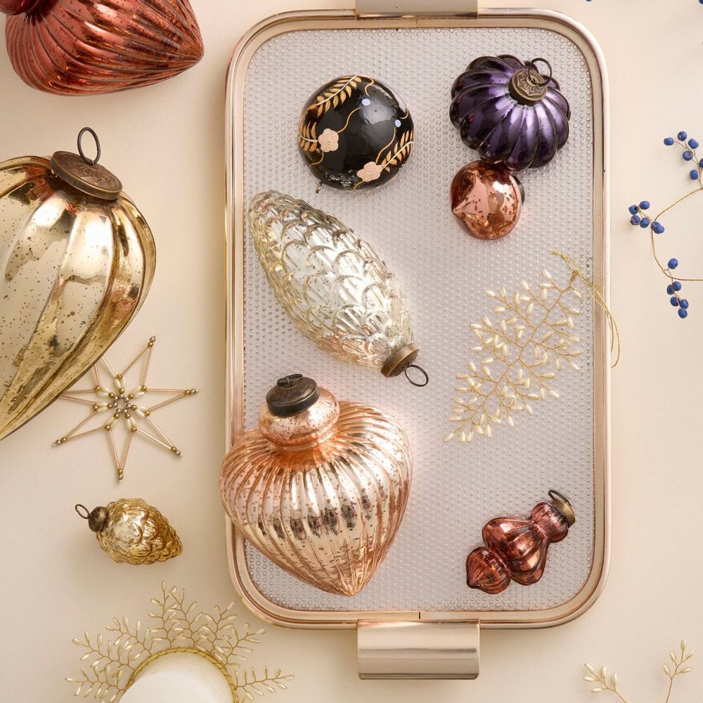 Christmas garlands and baubles - Christmas Decorations - BUNGALOW DENMARK