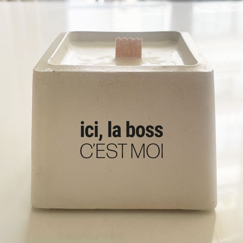 Objets personnalisables - Bougie en béton à message - TOUT EST DIT