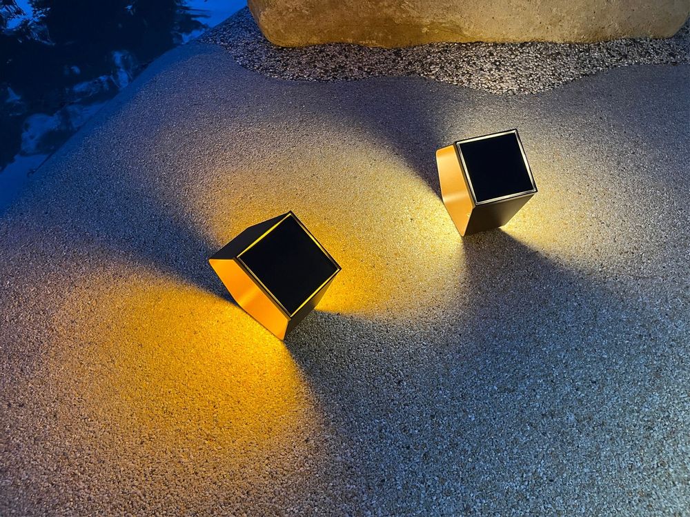 Moveable lighting - solar lamp Y72 - LYX LUMINAIRES