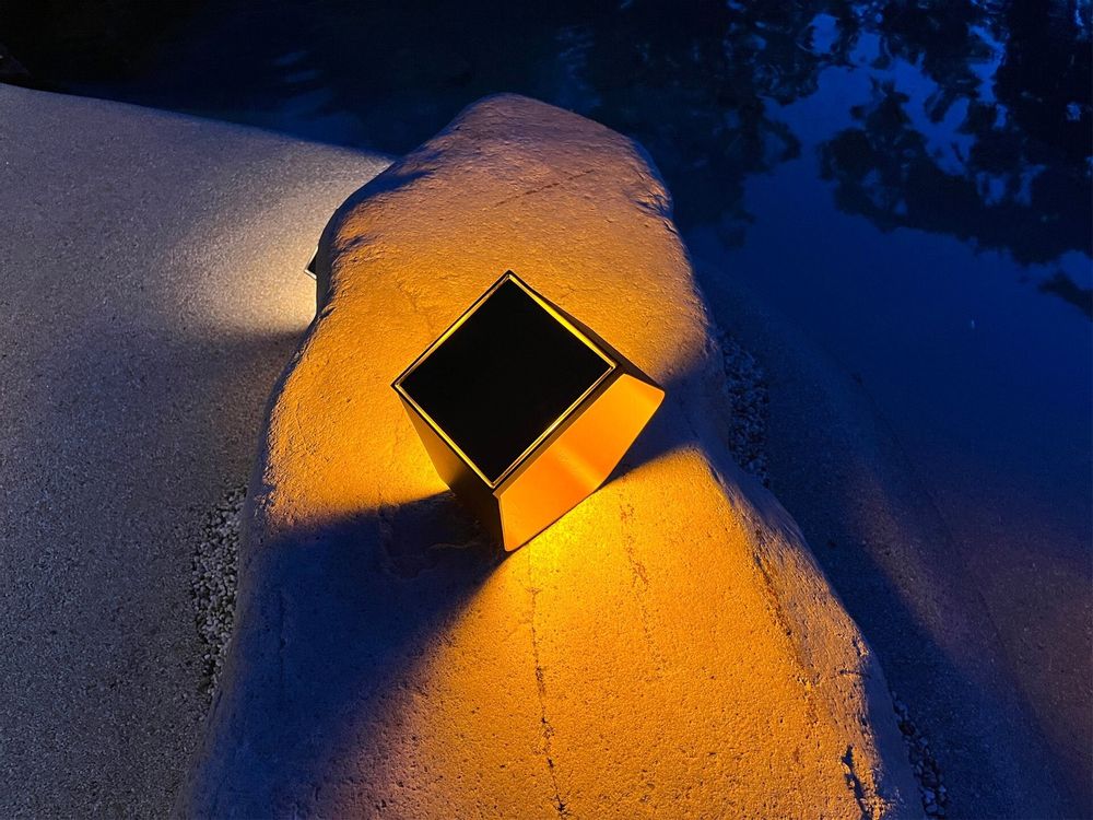 Moveable lighting - solar lamp Y72 - LYX LUMINAIRES