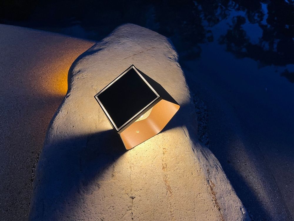 Moveable lighting - solar lamp Y72 - LYX LUMINAIRES