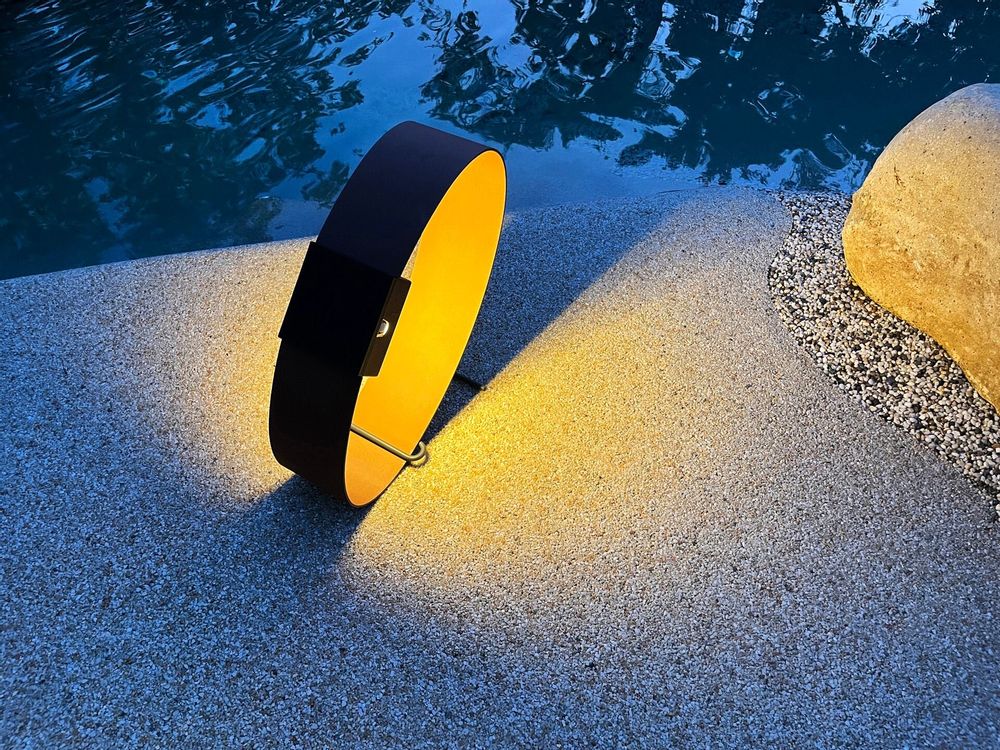 Éclairage nomade - lampe solaire RING - LYX LUMINAIRES