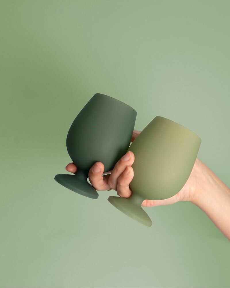 Outdoor pools - STEMM - silicone unbreakable wine glasses - PORTER GREEN