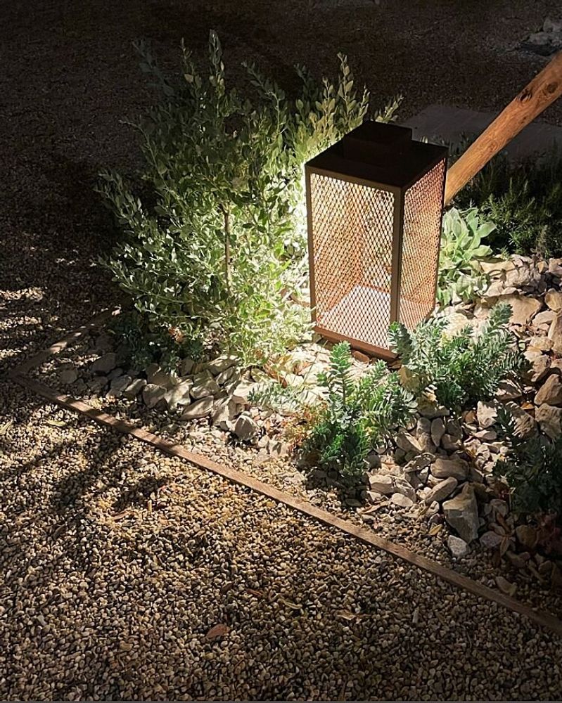 Moveable lighting - solar lantern LAS 500 frame - LYX LUMINAIRES