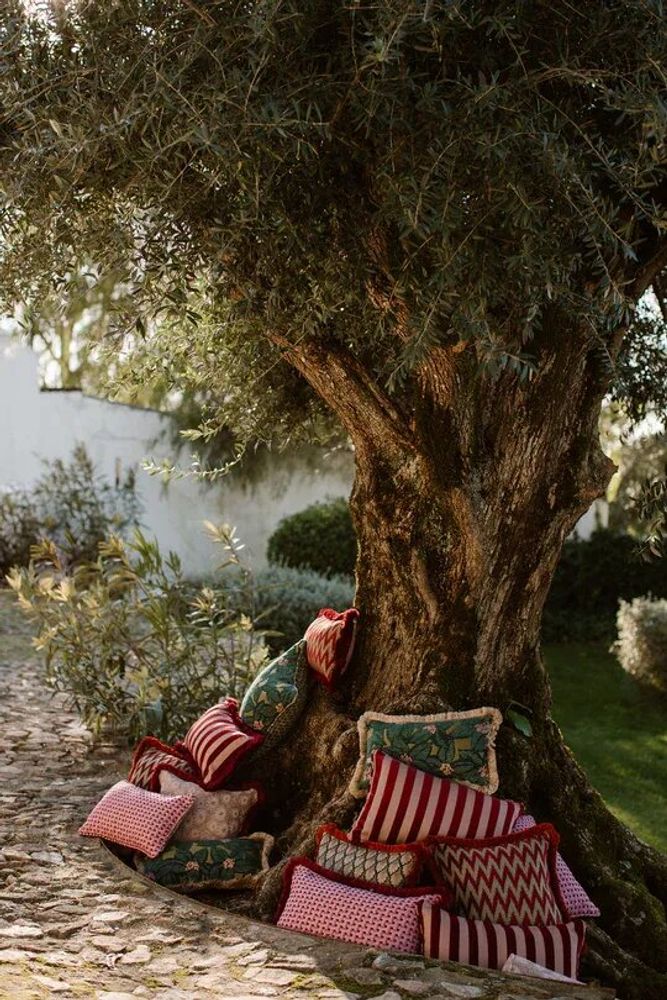 Garden textiles - Cushion Janis Bordeaux & Pink - PALAIS SUSTAINABLE LUXURY