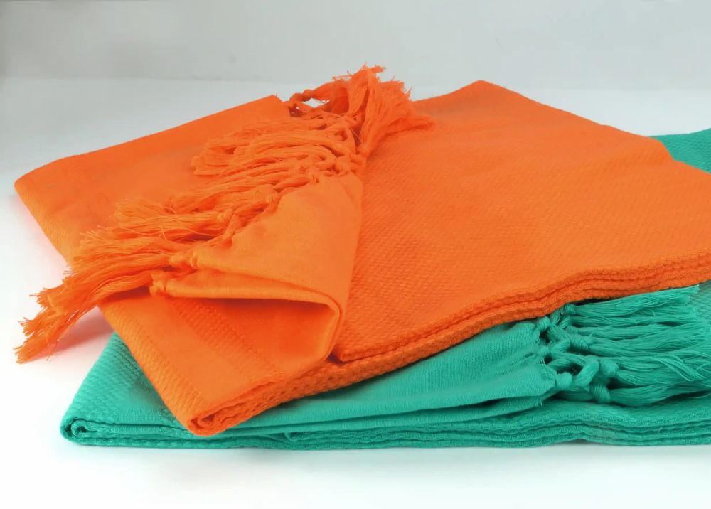 Serviettes de bain - FOUTA EN COTON BIOLOGIQUE - couleur CURCUMA - KARAWAN AUTHENTIC