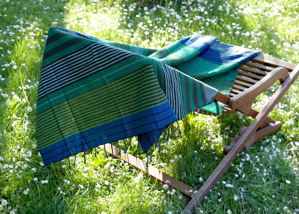 Serviettes de bain - FOUTA EN COTON BIOLOGIQUE - ÉBÈNE - couleur FOREST - KARAWAN AUTHENTIC