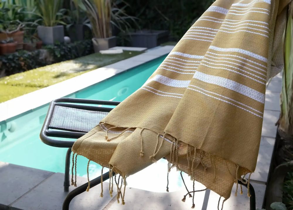Serviettes de bain - FOUTA EN COTON BIOLOGIQUE - Collection SAND- Couleur SABLE & BLANC - KARAWAN AUTHENTIC