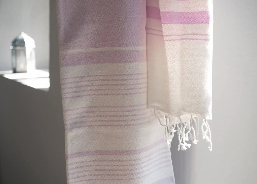 Bath towels - ORGANIC COTTON TOWEL - WHITE SAND Collection - Color WHITE & PARMA - KARAWAN AUTHENTIC
