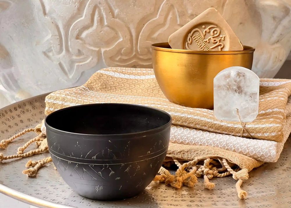 Objets de décoration - BOL EN LAITON NOIR GRAVÉ 'ARABESK' - KARAWAN AUTHENTIC
