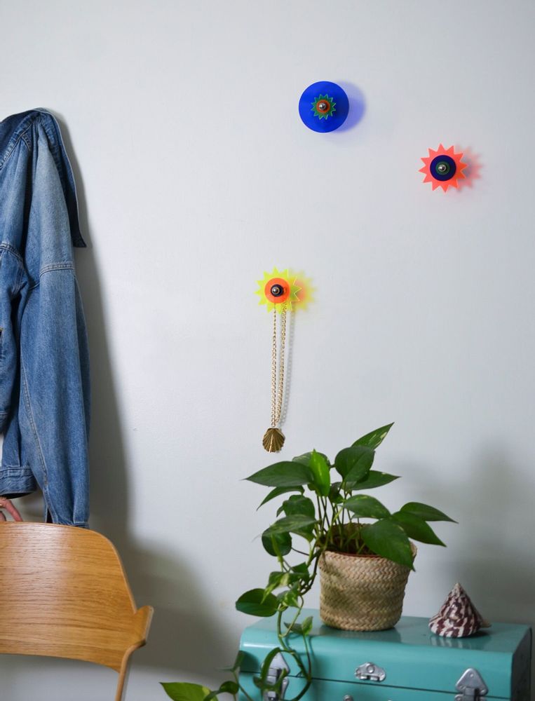 Autres décorations murales - Patère coloré en plastique recyclé - RAYON VERT STUDIO