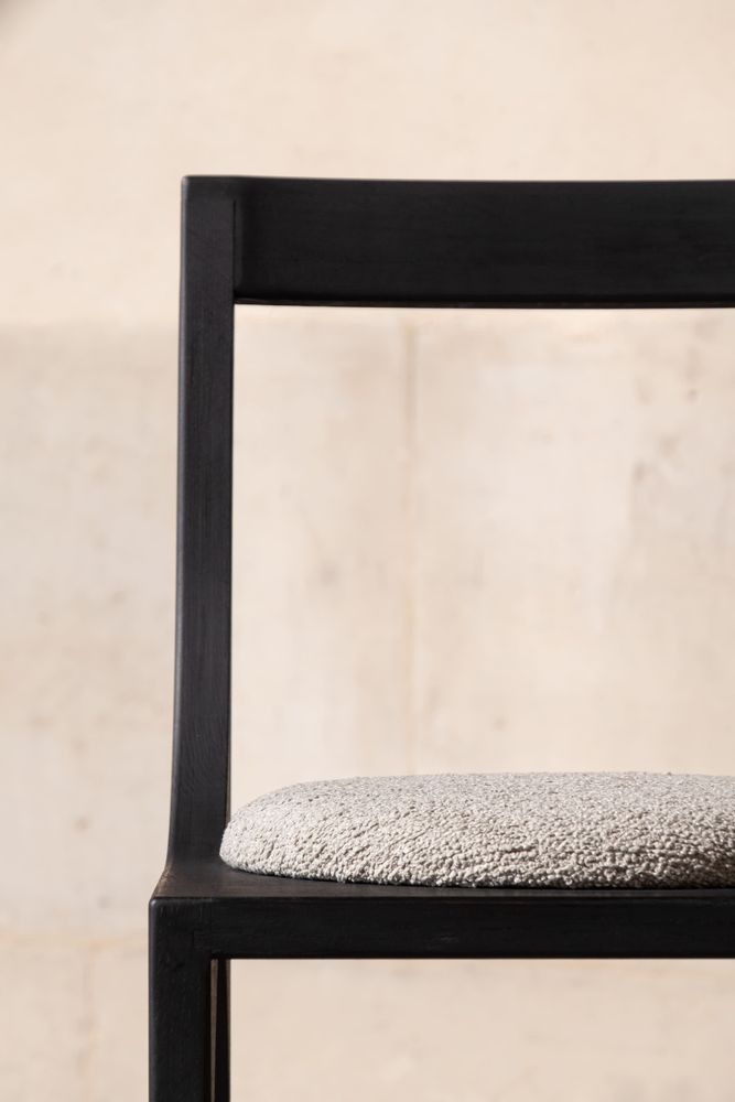 Chairs - CALYX chair - CARDONES