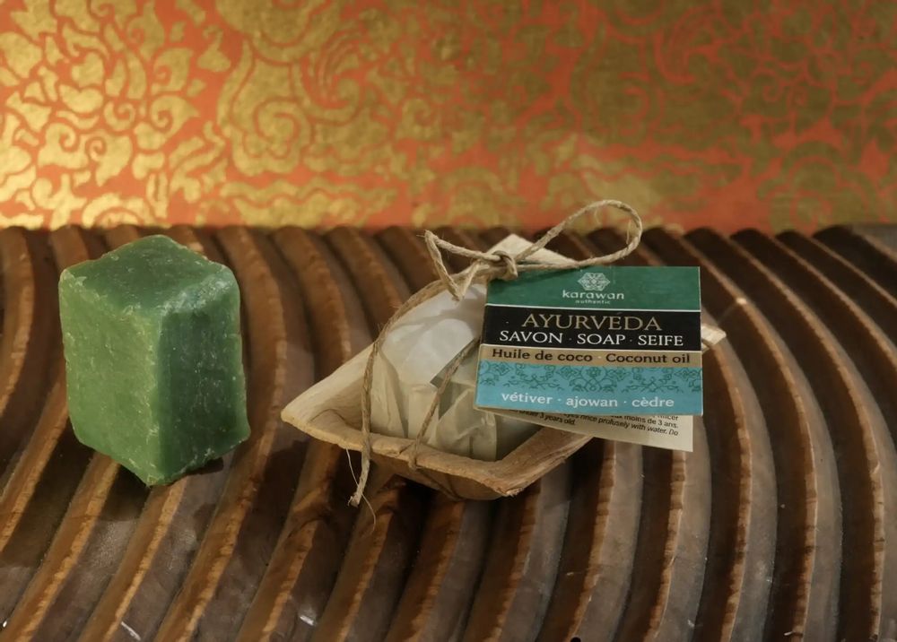 Savons - SAVON SOLIDE AYURVEDIQUE - VETIVER - PETIT FORMAT - KARAWAN AUTHENTIC
