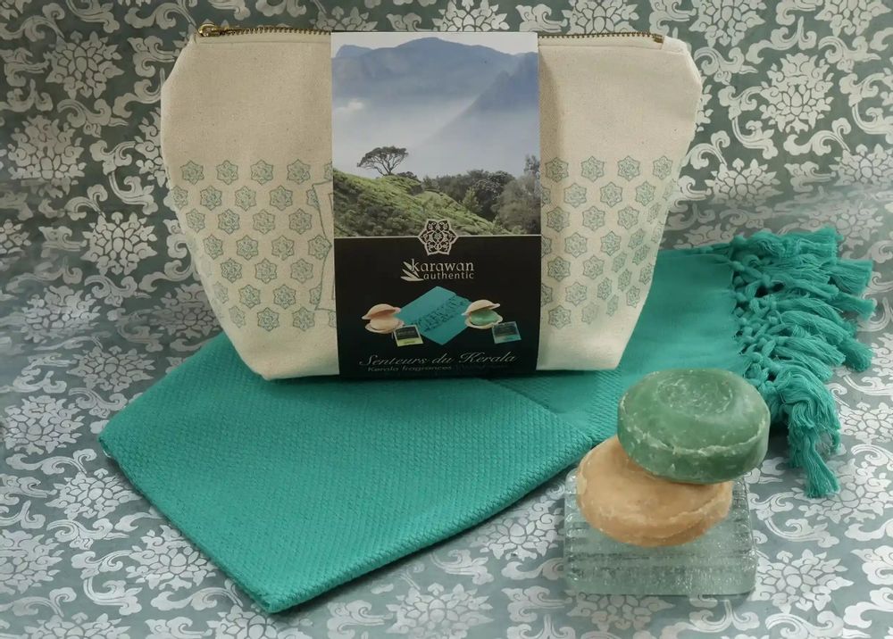 Coffrets et boîtes - TROUSSE CADEAU BIEN-ÊTRE AYURVÉDA - SOIN KERALA NOTE BOISEE - KARAWAN AUTHENTIC