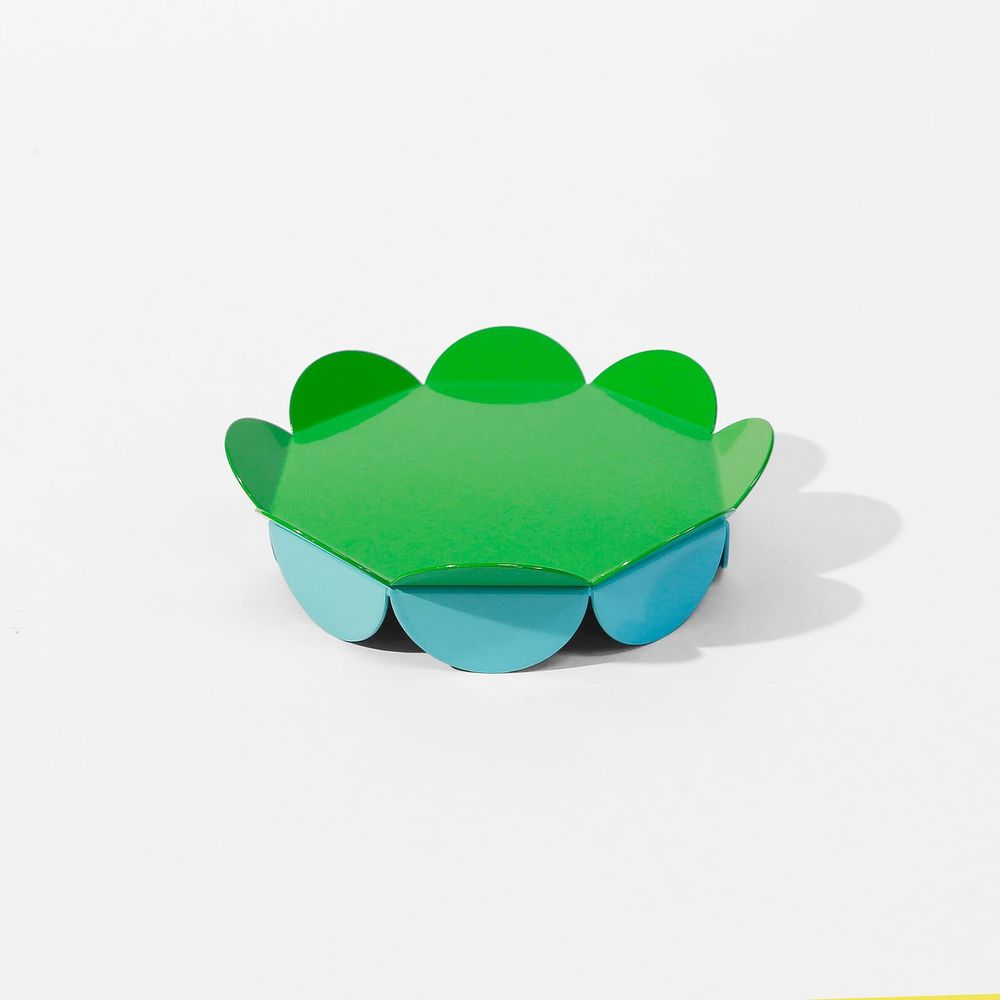 Plats et saladiers - Présentoir Fleur S – Objet design sculptural en métal - ISUWA