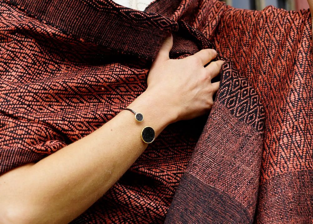 Scarves - ERI SILK STOLE\" ESHANI\ " - KARAWAN AUTHENTIC