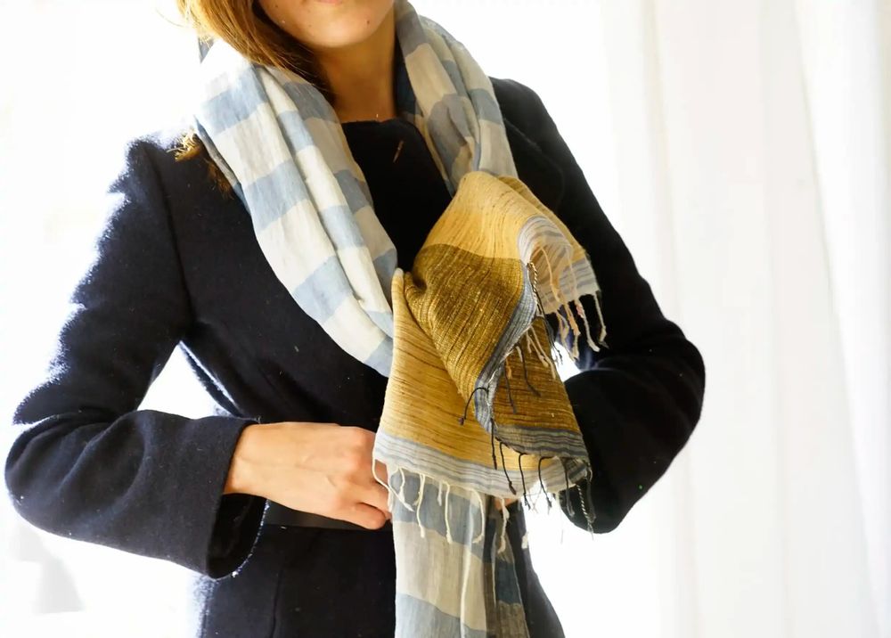 Foulards et écharpes - ETOLE EN LIN, COTON BIO ET JUTE "CHESS” - KARAWAN AUTHENTIC