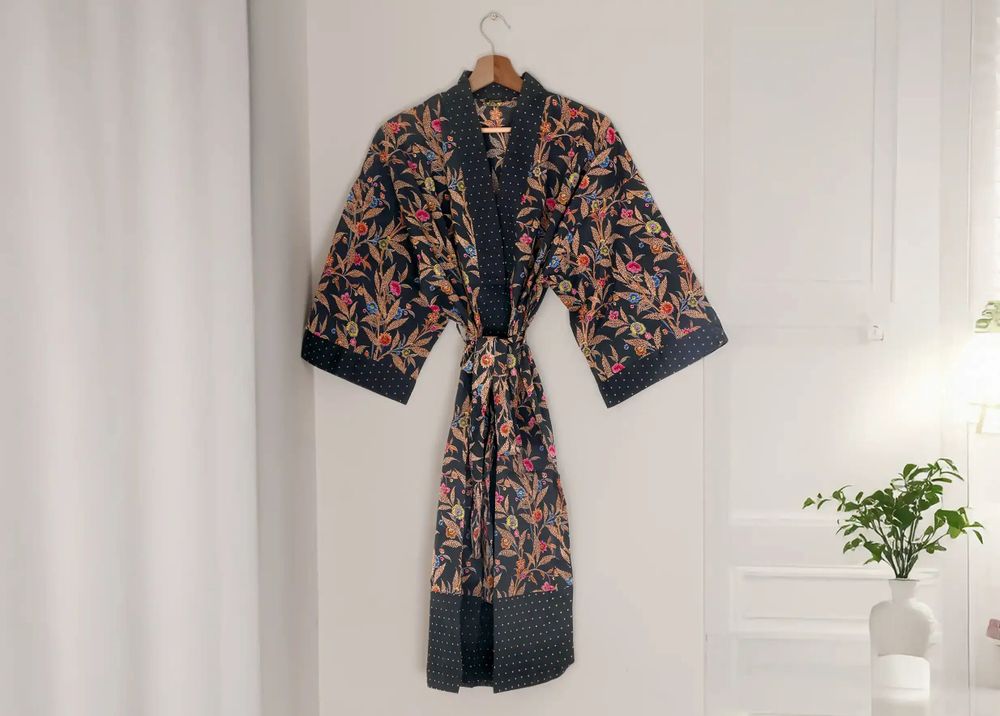 Prêt-à-porter - KIMONO BLACK FLOWER - KARAWAN AUTHENTIC
