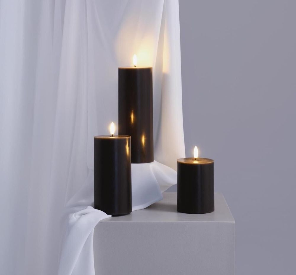 LED modules - Seasonal Colours Pillar Candles Silk - MOODS & MORE