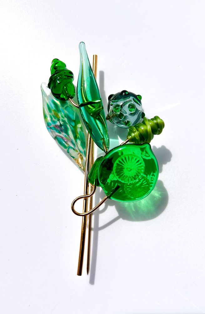 Cadeaux - Broche plaqué or 18 carats et verre de Murano artisan - CHAMA NAVARRO