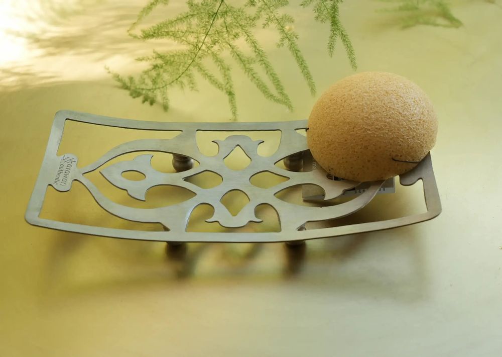 Porte-savons - SUPPORT DE SALLE DE BAIN EN LAITON LISSE 'NAÏRI' - KARAWAN AUTHENTIC